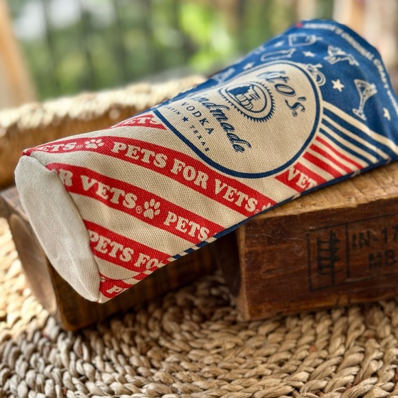 Tito’s Dog Lover’s Bag - Picture 4 of 4